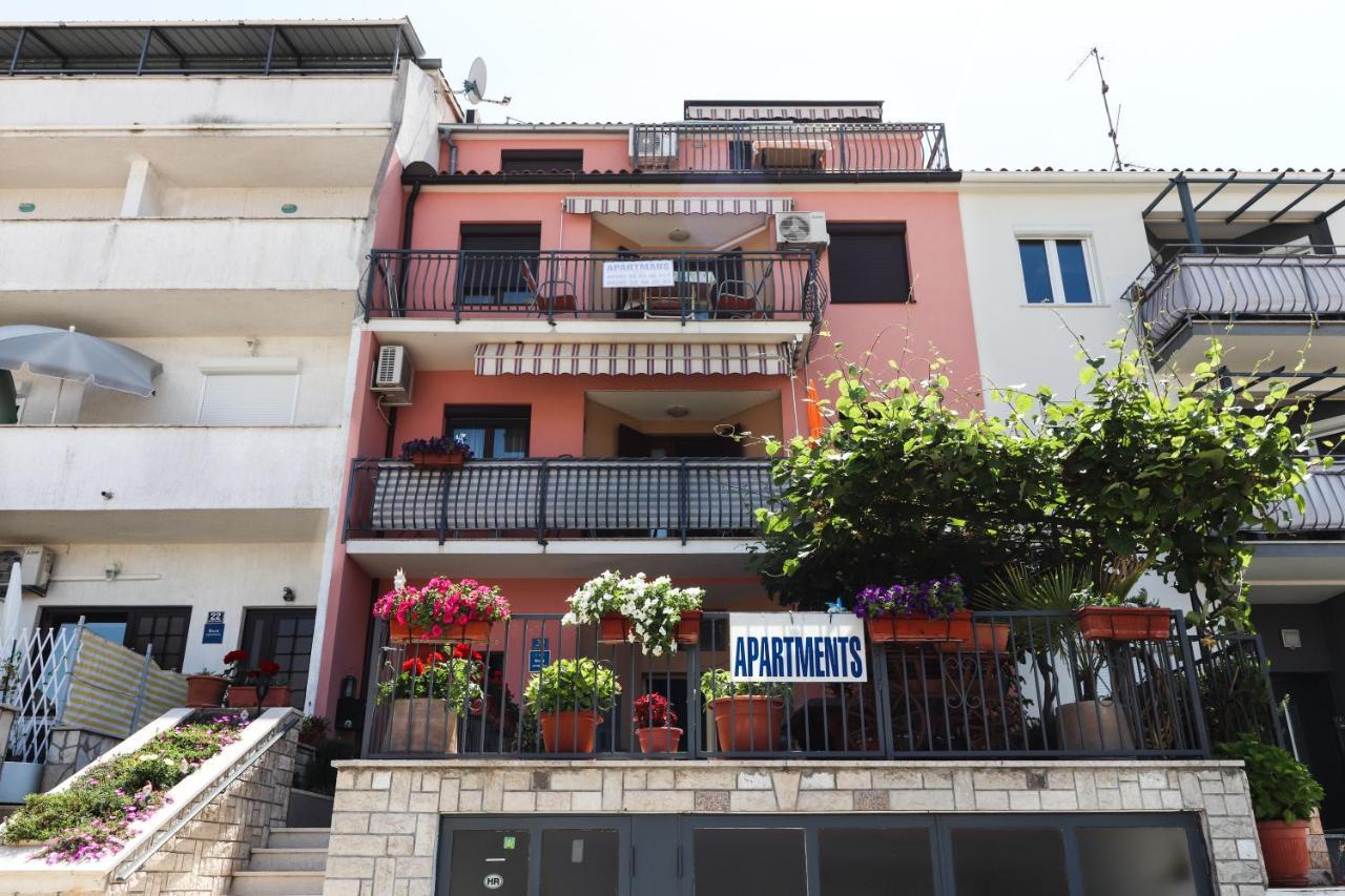 Beautiful Sea View Apartments - Niko Ceko Vrsar Zewnętrze zdjęcie